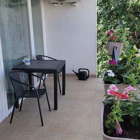 Moonshine Szeged Apartamento Exterior foto