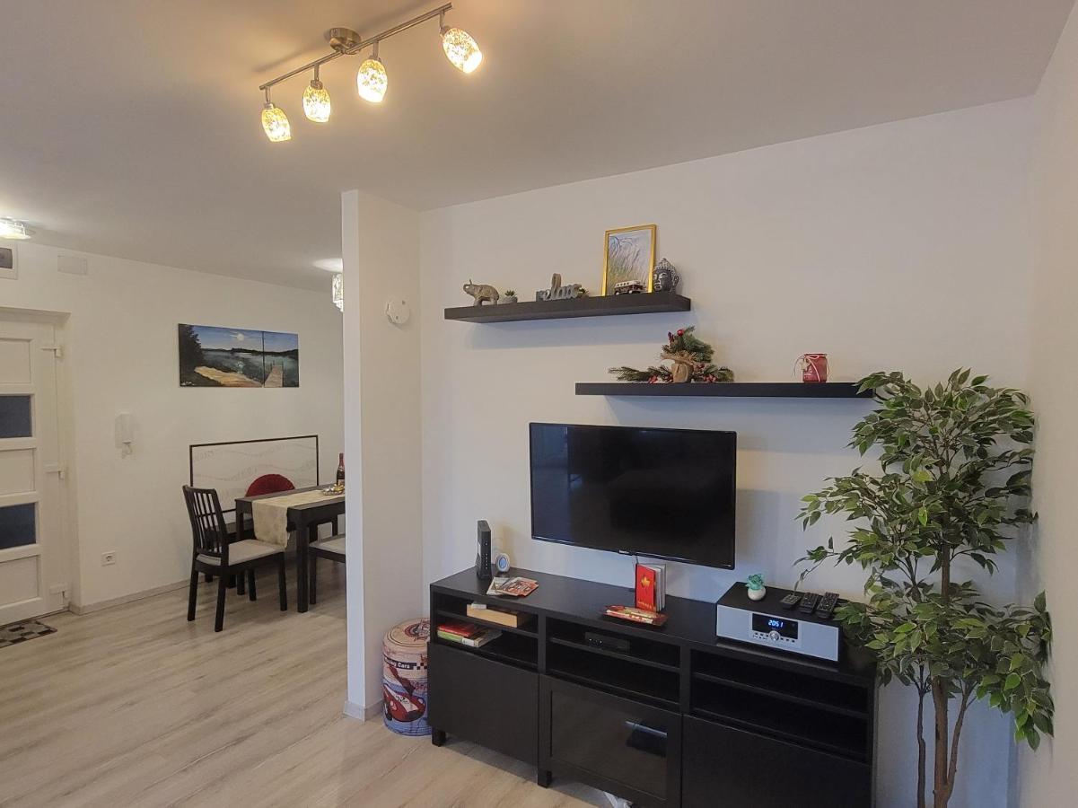 Moonshine Szeged Apartamento Exterior foto